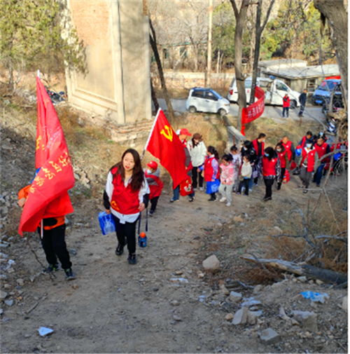 植树添绿正当时 山西省侯马志愿服务联合会参加植树造林活动